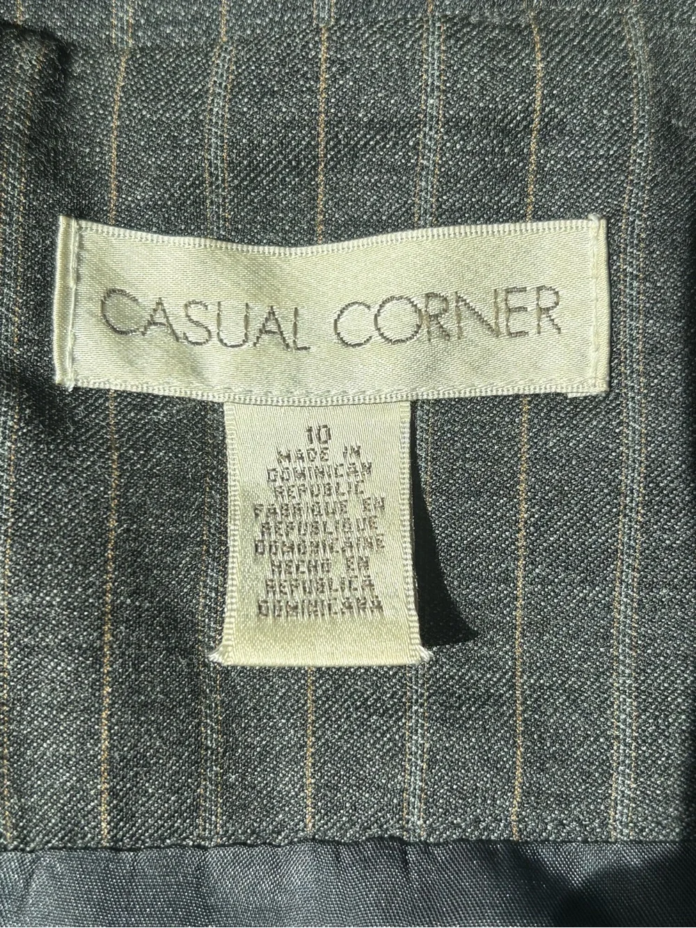 VTG Casual Corner Gray Pinstripe Wool-Blend Pencil Skirt 10